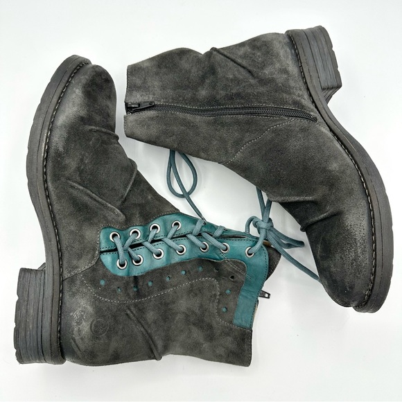 Casta Rasta Boots moto suede upper lace up accent rounded toe - Picture 7 of 9